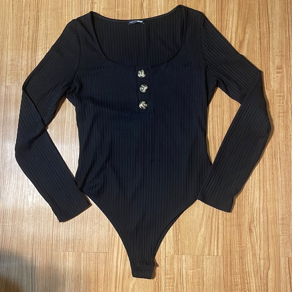 Fashion Nova Women’s Ribbed Bodysuit